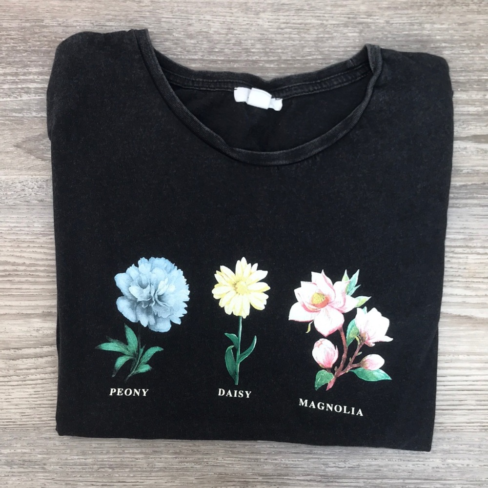 3 for $10 Flower Graphic T Shirt - Picture 1 of 5